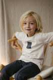 LEVV - Beige T-shirt met het logo