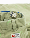 American Outfitters - Kakigroene short met salamanders