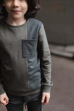 LEVV - kaki sweater met een donkere boord