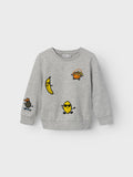 Name it - Lichtgrijze sweater met stoere fruitsoorten